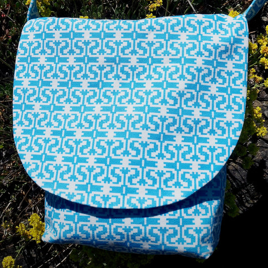 Shoulder Bag in Snow Crystal Print